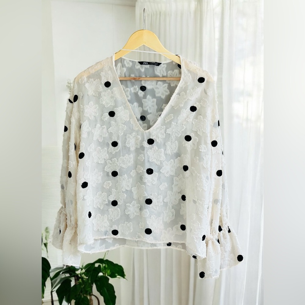 Zara Women’s polka dots Textured Weave Top